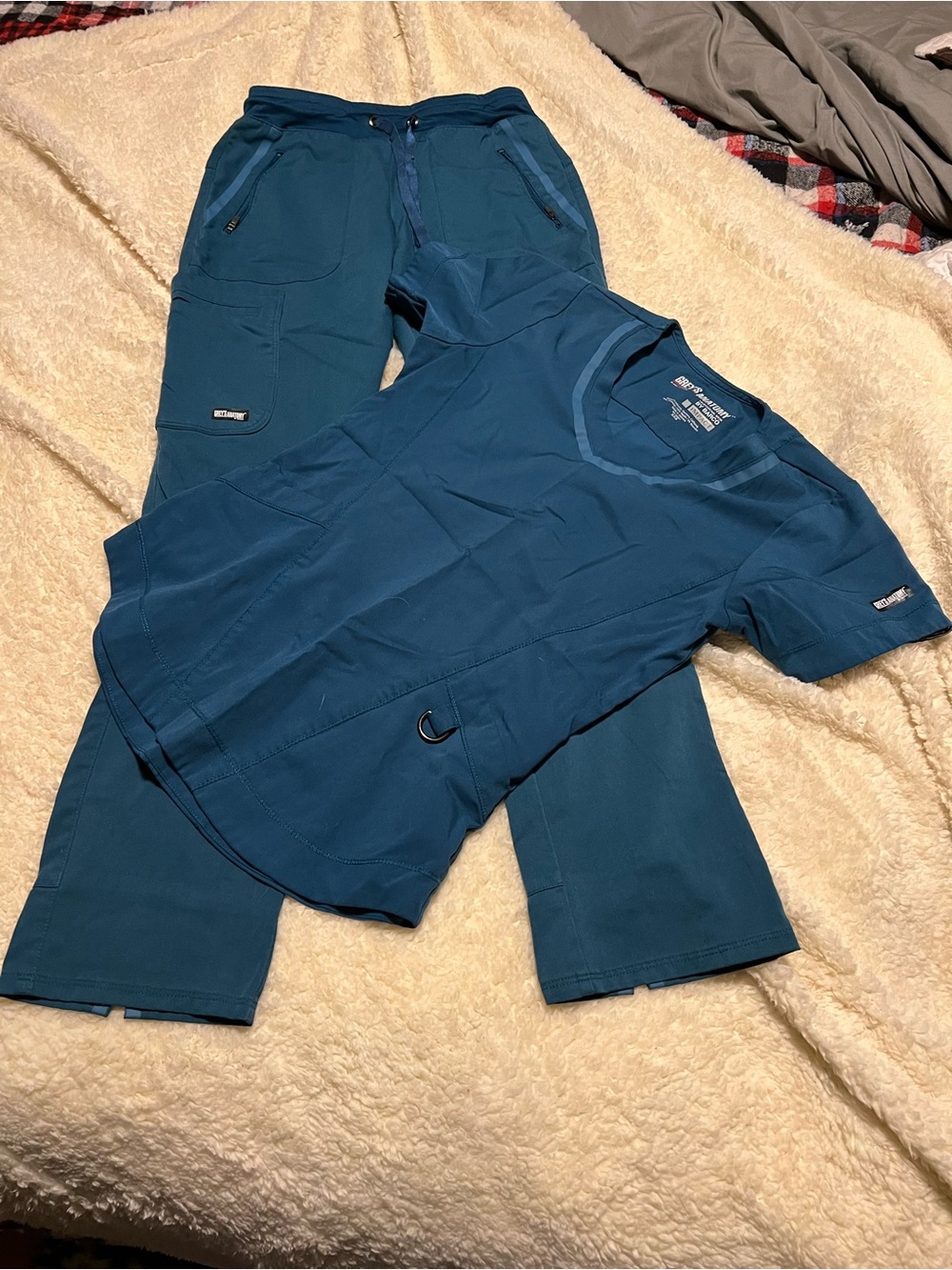 Grey's Anatomy Teal Blue V-Neck Scrub Top and Drawstring Pants